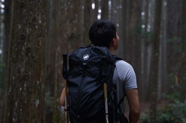 mammut猛犸象背包评测,了解下适合情侣背的登山包