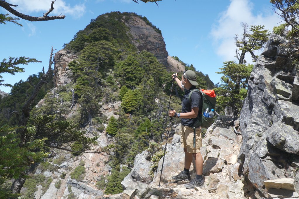 登山杖使用方法，想要找一款适合自己的登山杖吗？